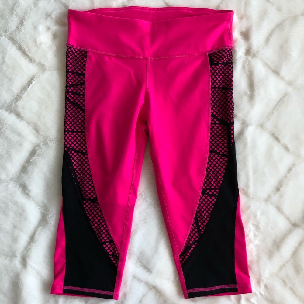 Fabletics Capris Leggings